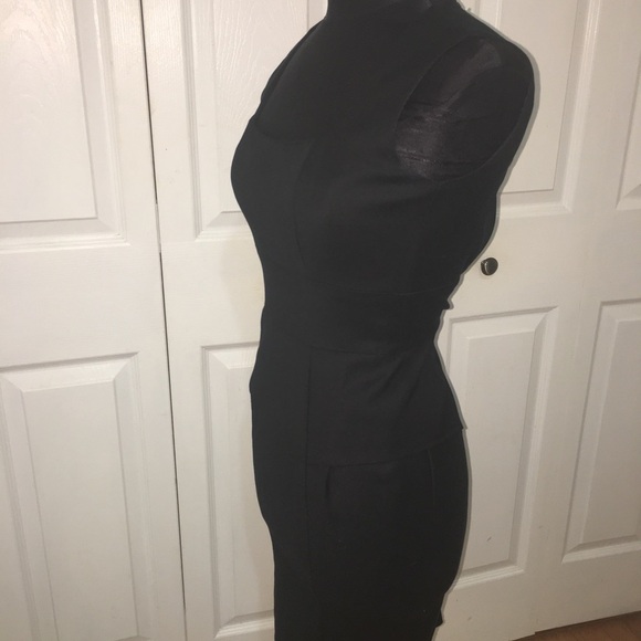 French Connection curve hugging Dress - Picture 3 of 8